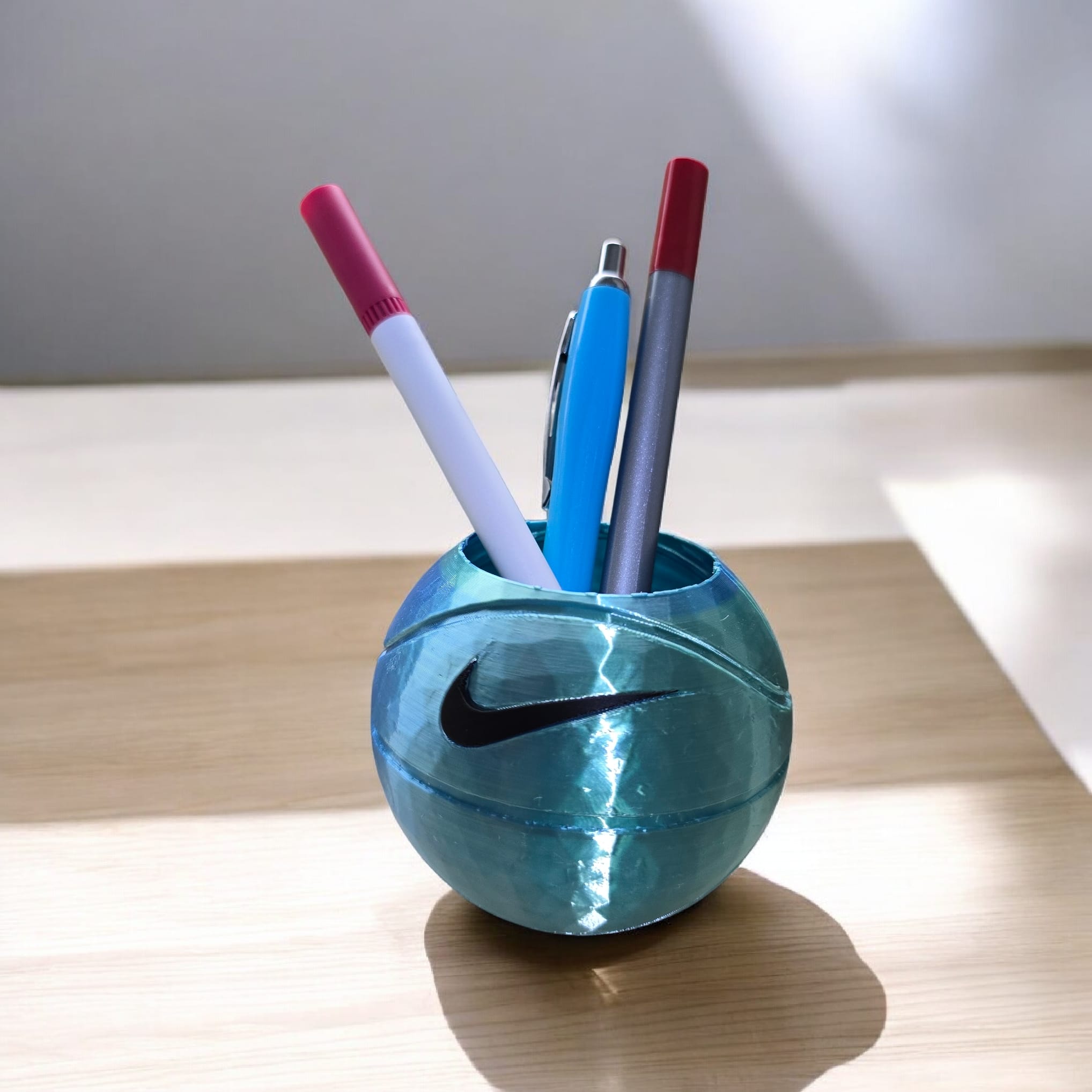 Portapenne a forma di palla da basket, desing moderno e originale